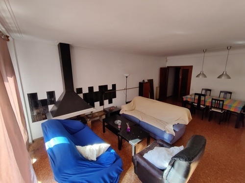 Room in a 4-person shared flat in Sants-Montjuïc · 2