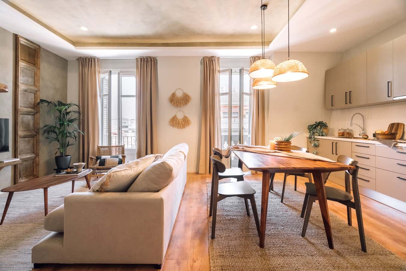 Furnished 1-bedroom flat in Eixample, 55 m² · 2