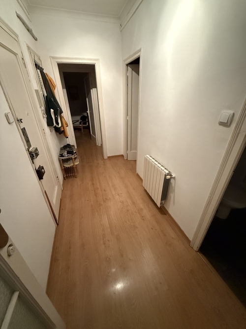 Habitación en piso compartido de 2 personas en Gràcia · 4