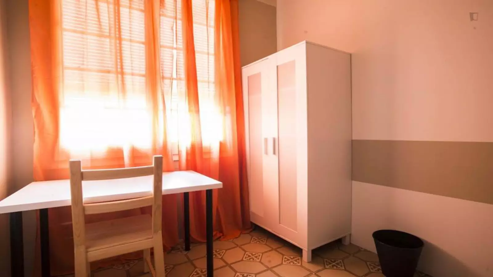 Habitación amueblada en piso compartido en Sarrià–Sant Gervasi · 3