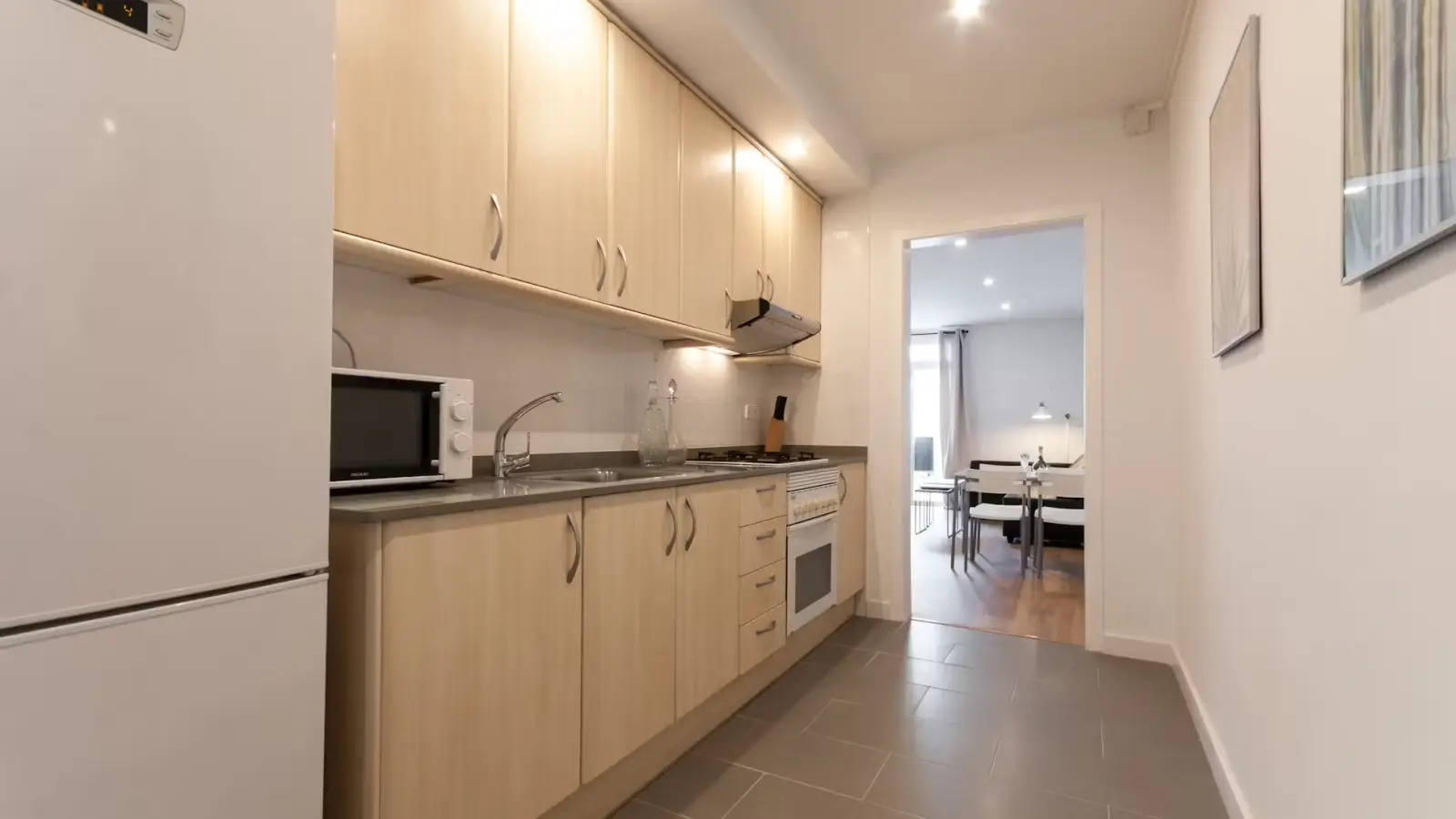 Furnished 1-bedroom flat in Ciutat Vella, 50 m² · 2