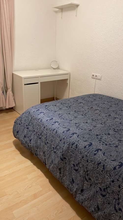 Room in a 2-person shared flat in Sants-Montjuïc · 4