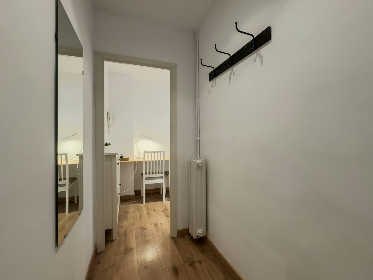 Habitación amueblada en piso compartido de 5 personas en Sants-Montjuïc · 4