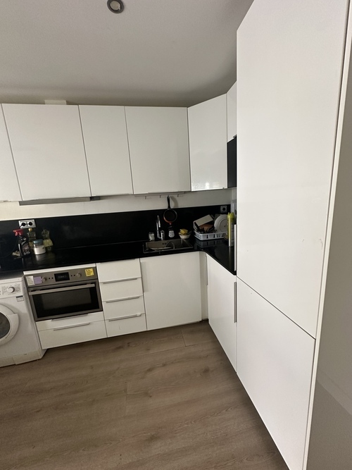 Room in a 3-person shared flat in Ciutat Vella · 2