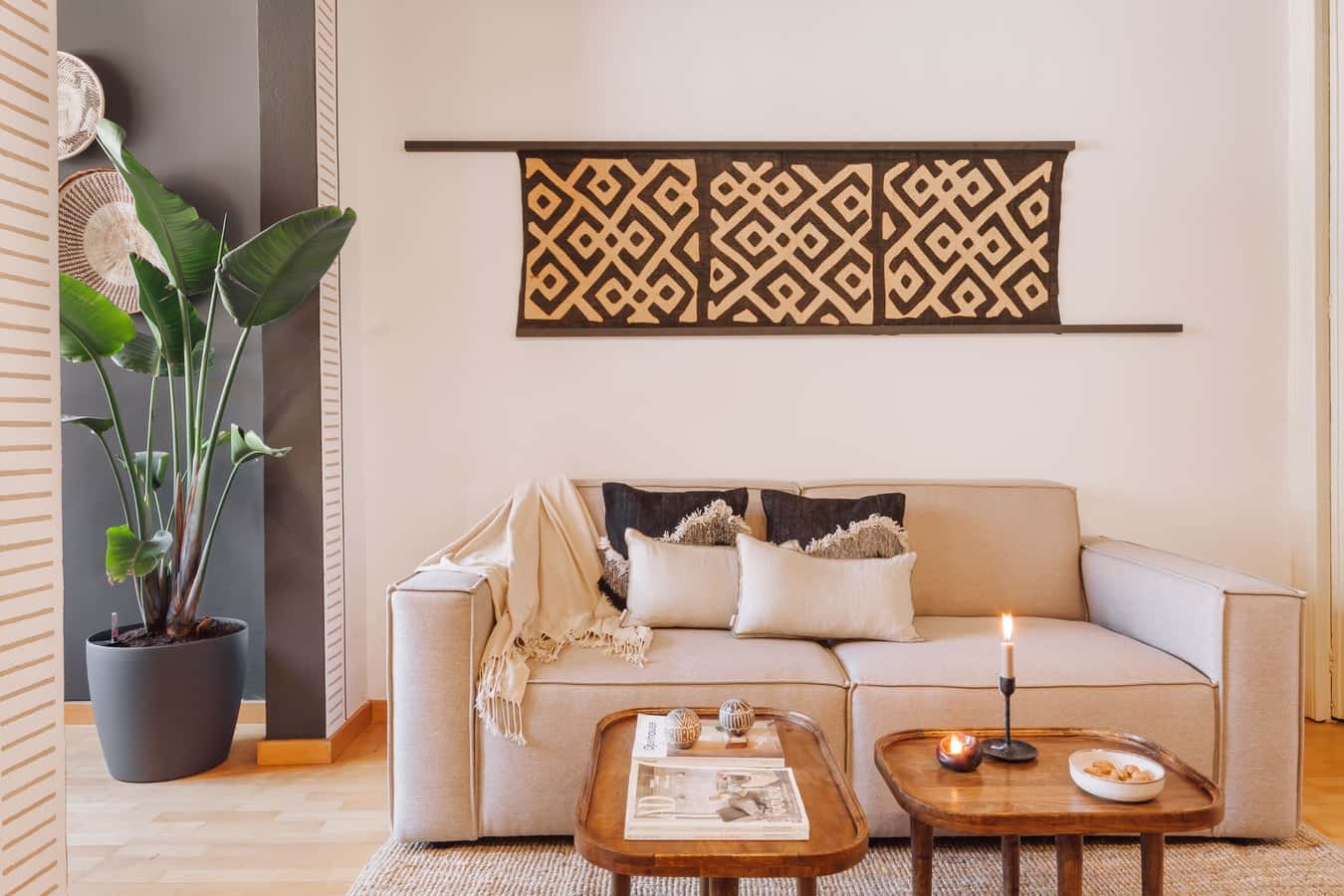 Furnished 2-bedroom flat in Eixample, 85 m² · 2