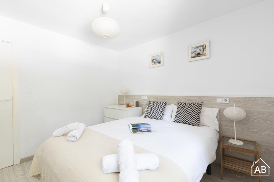 Furnished 3-bedroom flat in Nou Barris, 46 m² · 2