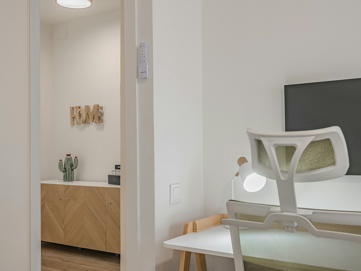 Furnished room in a 7-person shared flat in L'Hospitalet · 4