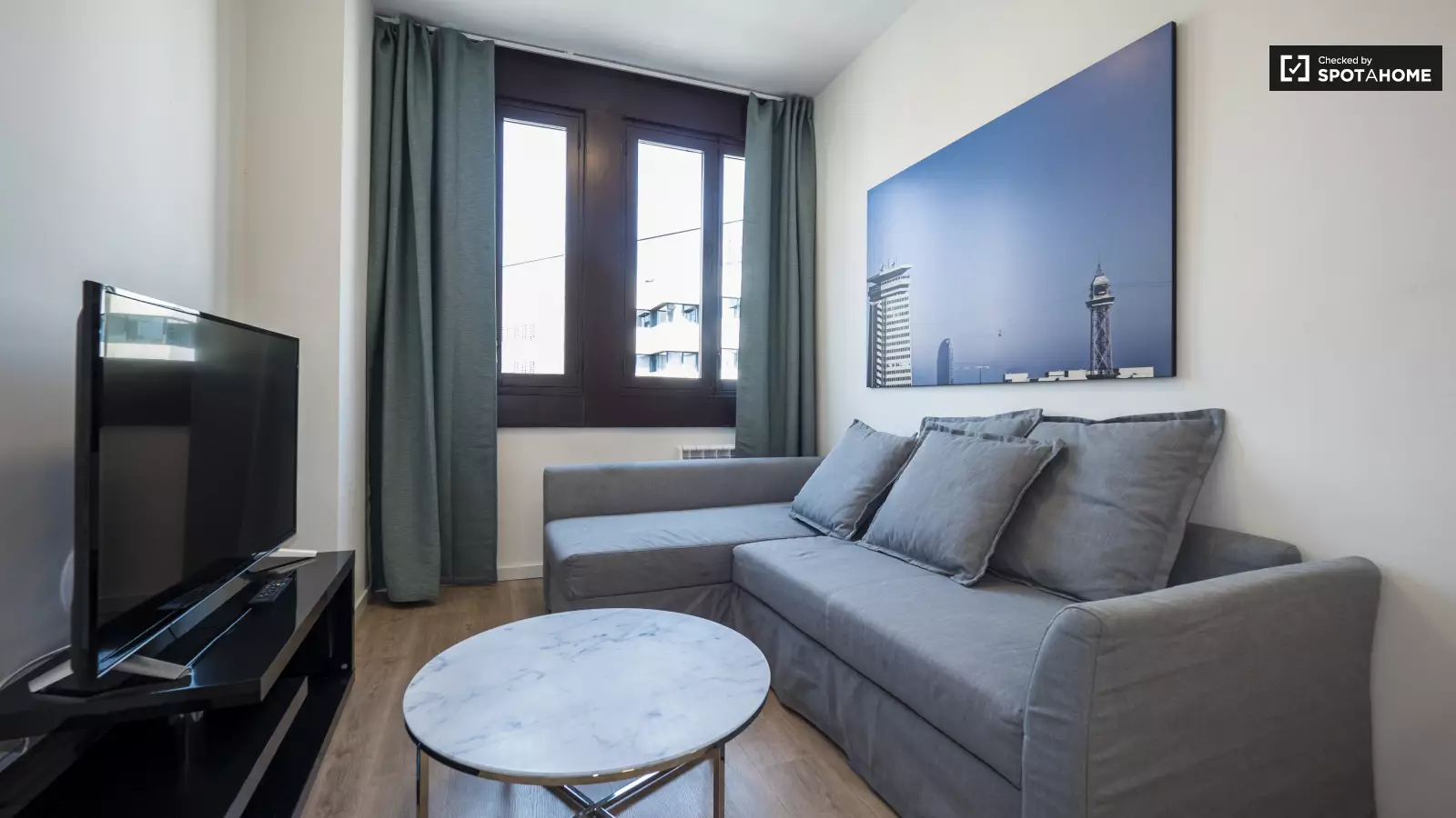 Furnished 2-bedroom flat in Eixample, 65 m² · 4