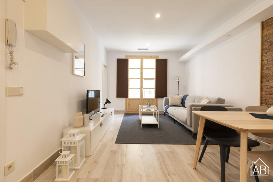 Piso de 4 dormitorios amueblado en Eixample, 58 m² · 2