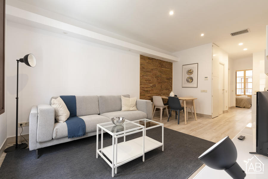 Piso de 4 dormitorios amueblado en Eixample, 58 m² · 4