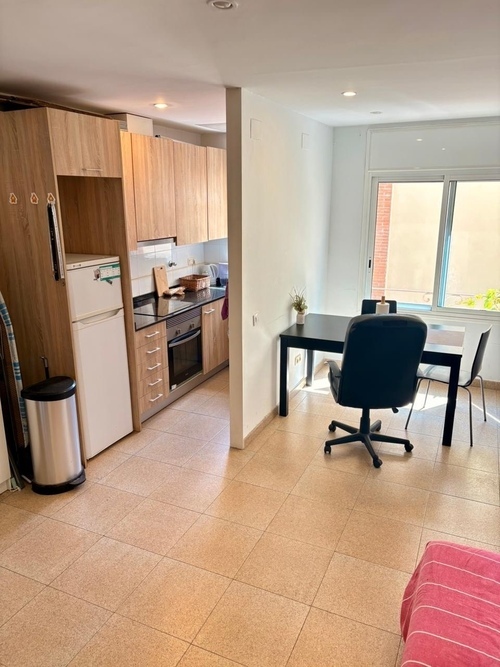 Habitación en piso compartido de 2 personas en Sarrià–Sant Gervasi · 3