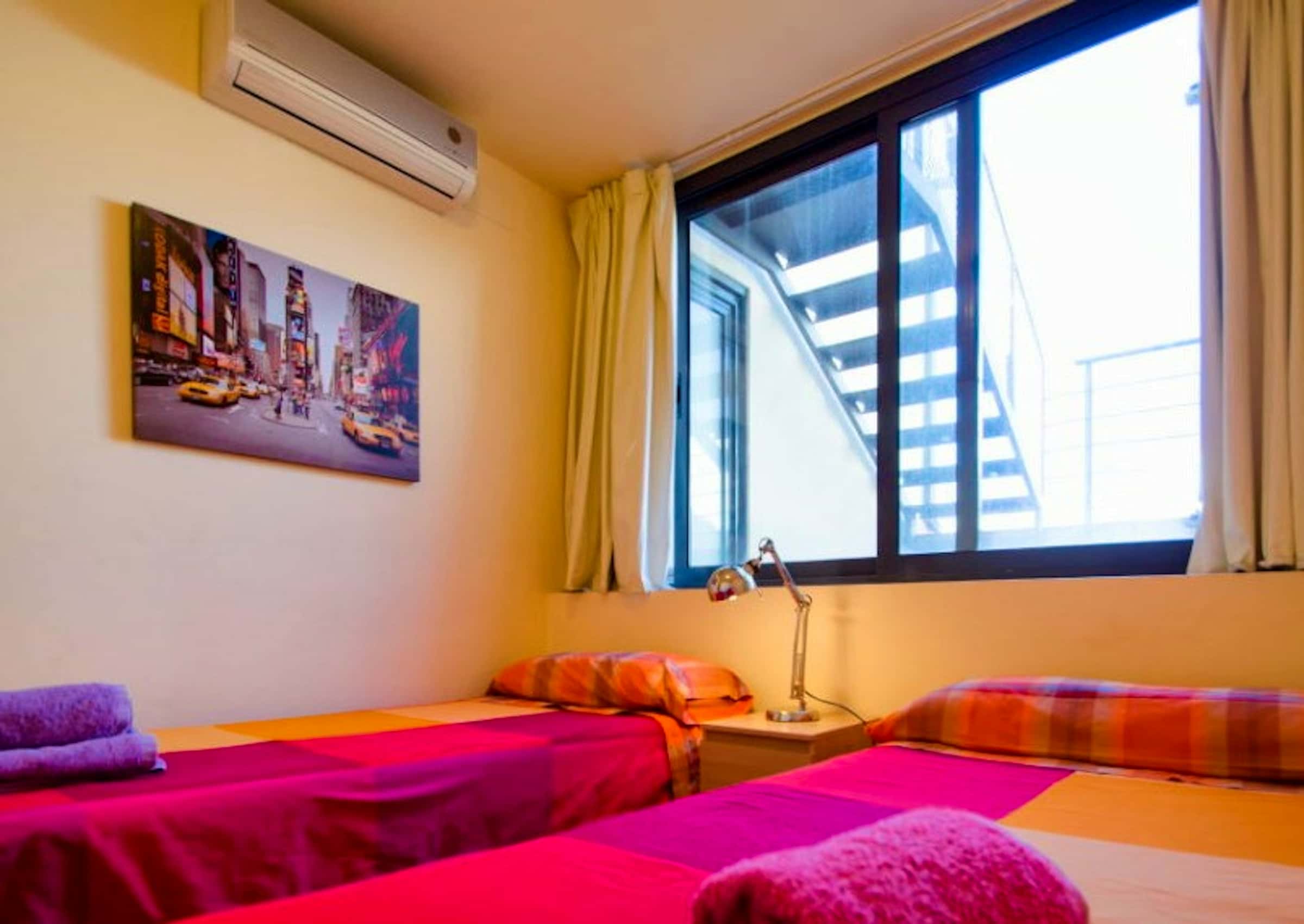 Furnished 2-bedroom flat in Gràcia, 40 m² · 2