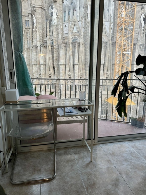 Habitación en piso compartido de 3 personas en Eixample · 3
