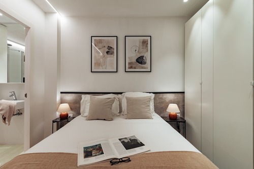 Habitación en piso compartido de 3 personas en Sarrià–Sant Gervasi · 3