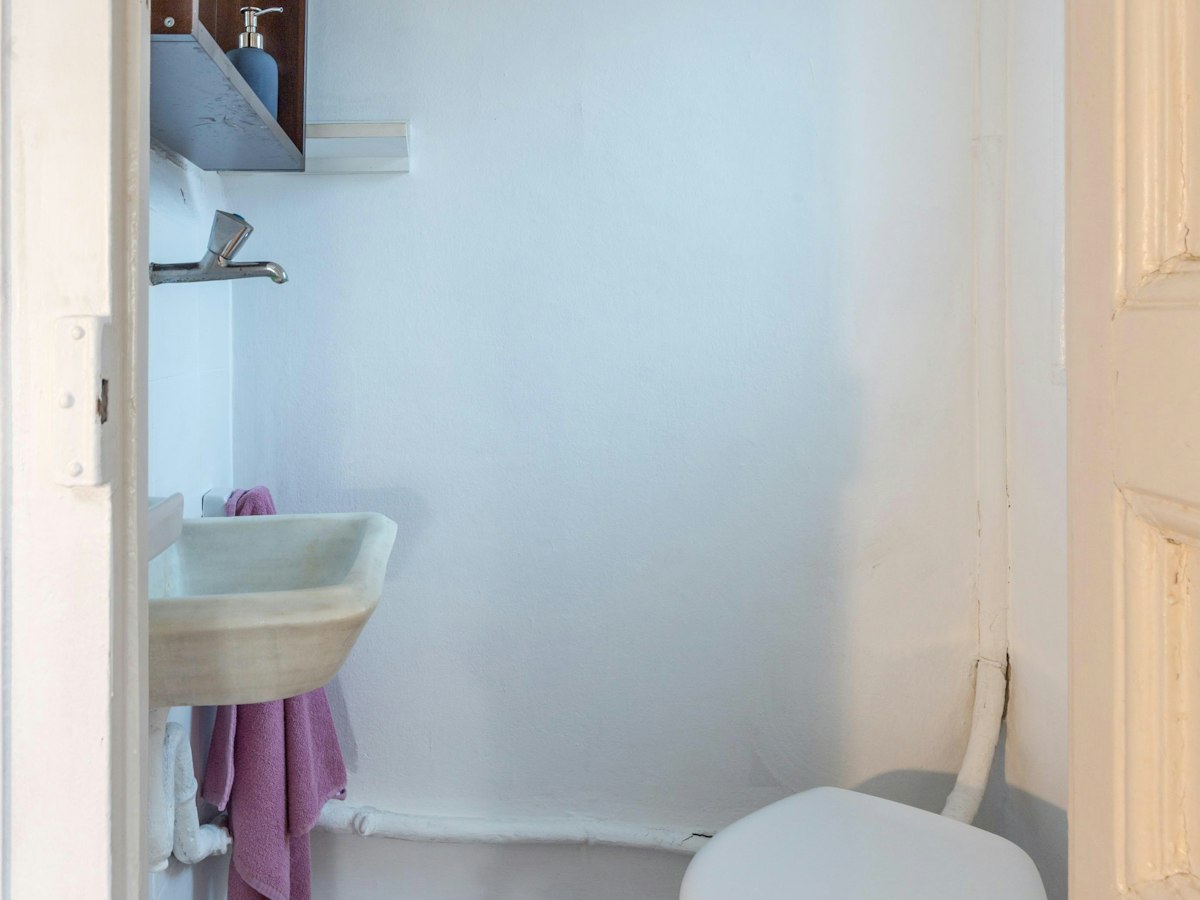 Furnished room in a 11-person shared flat in Gràcia · 4