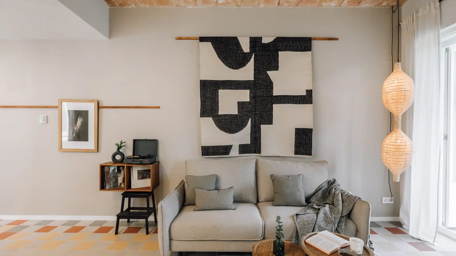 Furnished 2-bedroom flat in Eixample, 91 m² · 4