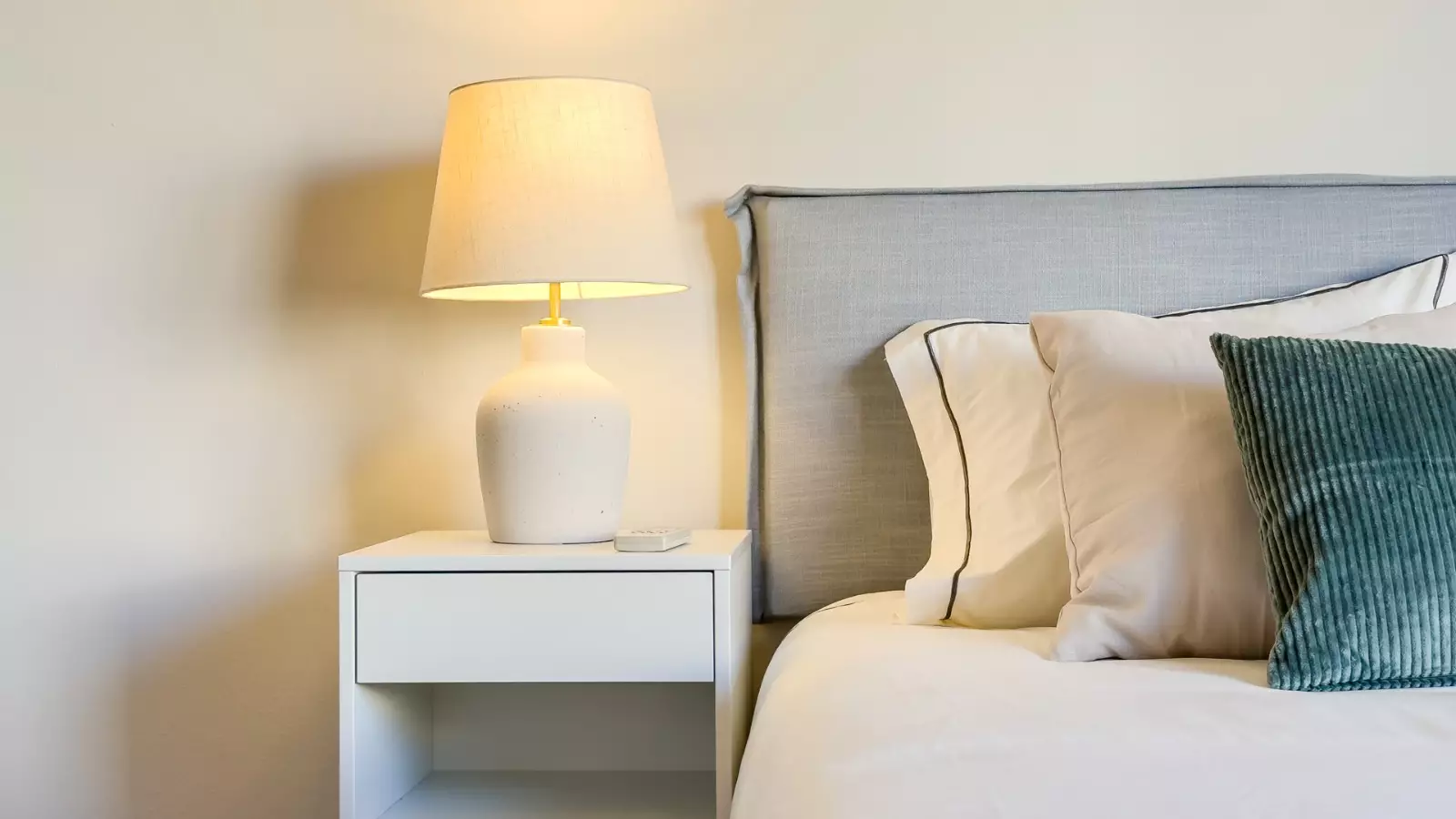 Furnished room in a shared flat in Gràcia · 4