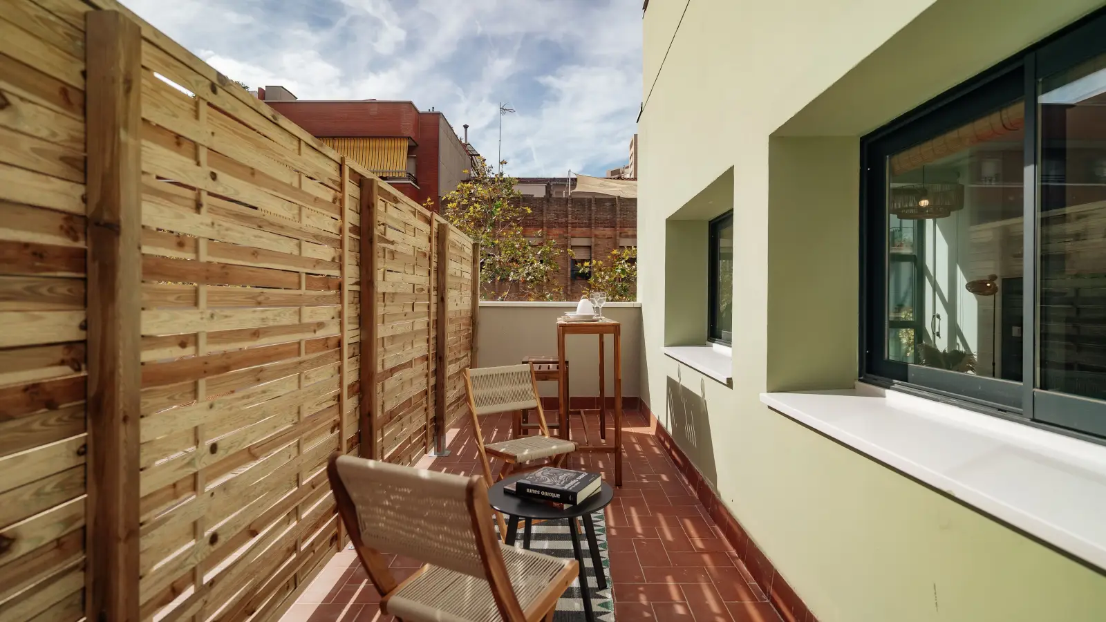 Furnished 1-bedroom flat in Eixample, 40 m² · 2