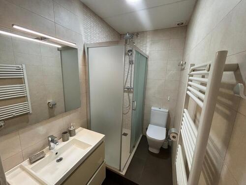 Room in a shared flat in Eixample · 4