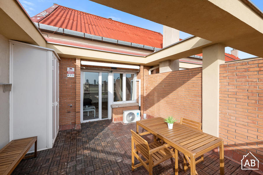 Furnished 2-bedroom flat in Eixample, 45 m² · 3