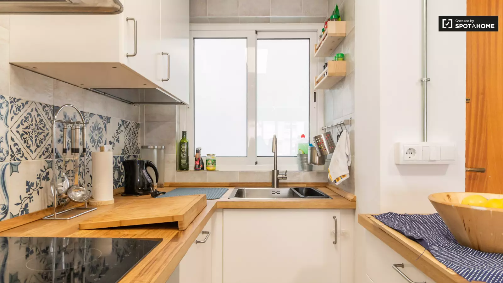 Piso de 2 dormitorios amueblado en Sant Martí, 67 m² · 4