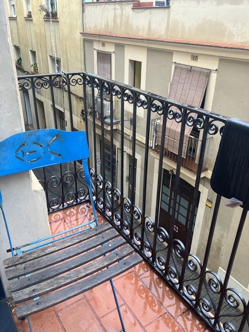 Room in a 2-person shared flat in Gràcia · 2