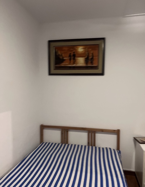Habitación en piso compartido de 3 personas en Eixample · 2