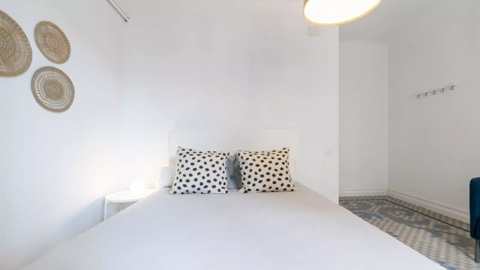Furnished room in a 8-person shared flat in Gràcia · 3