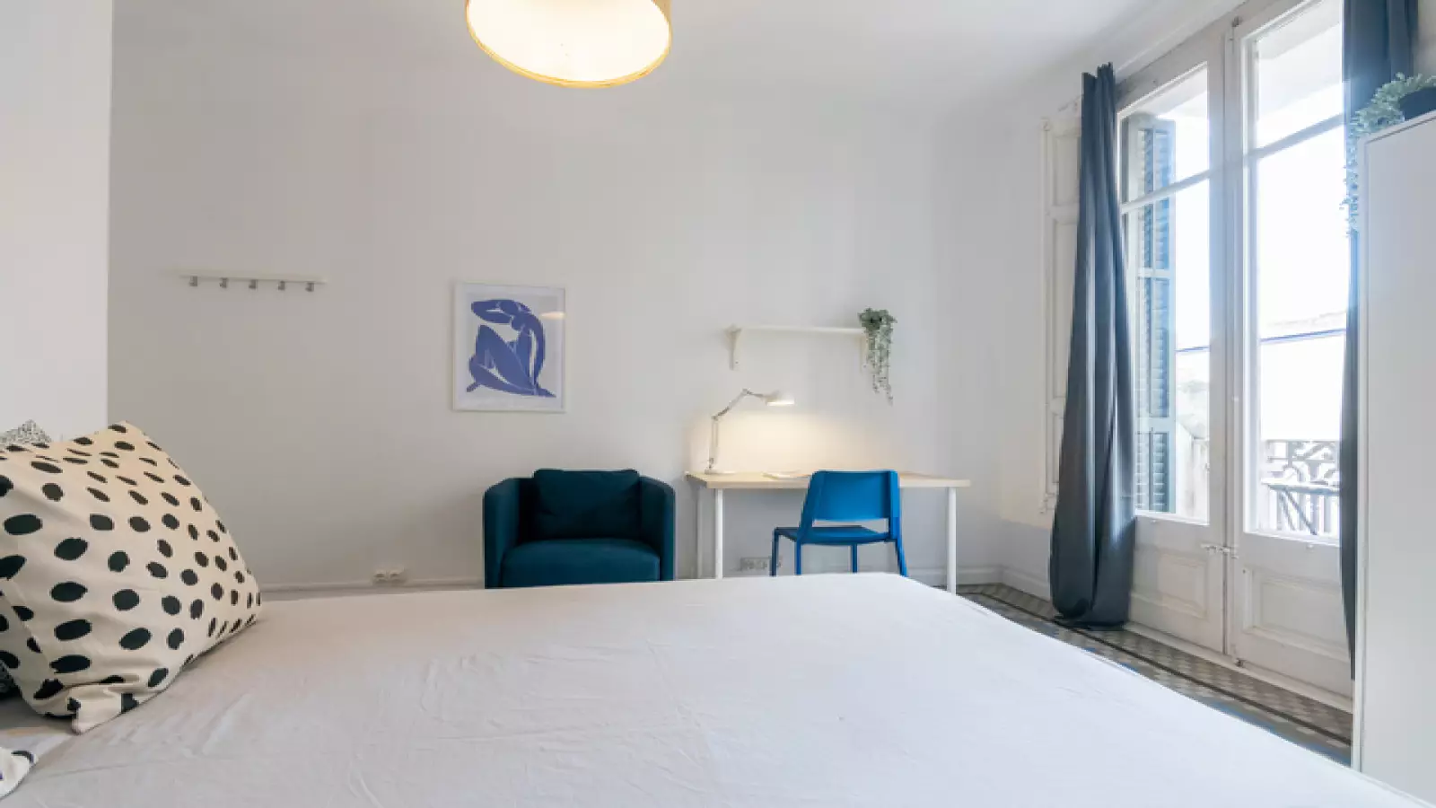Furnished room in a 8-person shared flat in Gràcia · 4