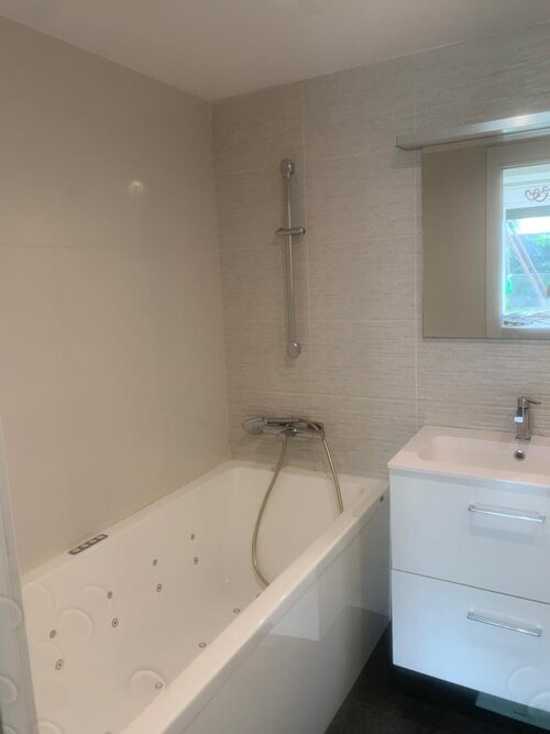 Room in a 4-person shared flat in Sants-Montjuïc · 4