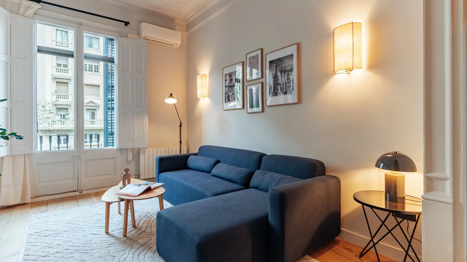 Furnished 1-bedroom flat in Eixample, 62 m² · 3
