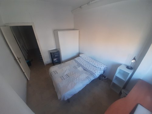Room in a 3-person shared flat in Les Corts · 3