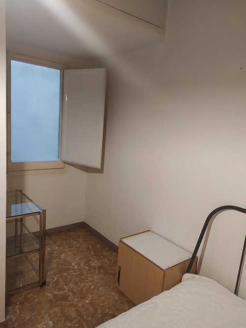 Room in a 3-person shared flat in Horta-Guinardó · 2