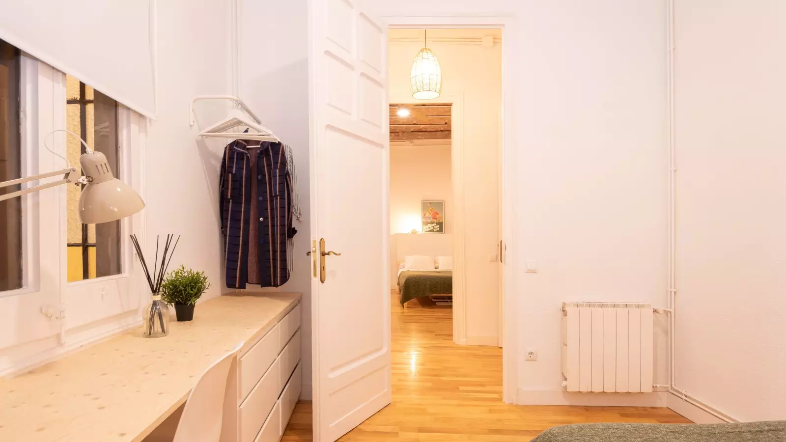 Habitación amueblada en piso compartido en Gràcia · 4