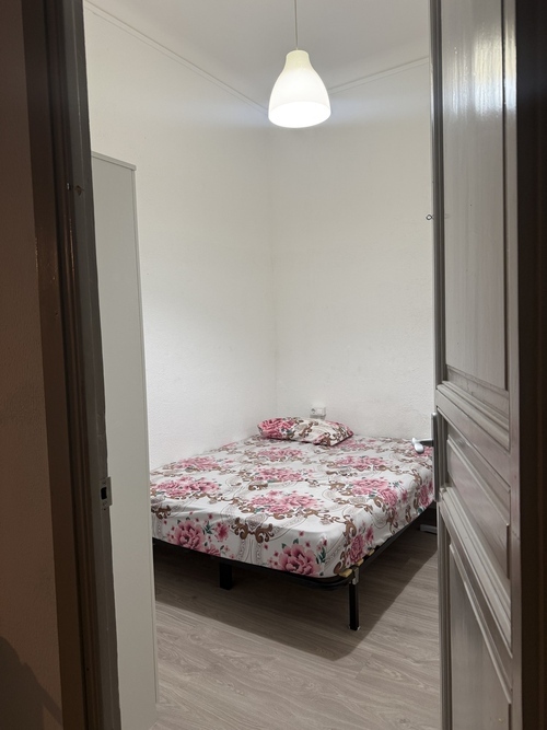 Habitación en piso compartido en Eixample · 2