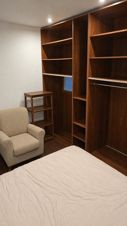 Habitación en piso compartido de 3 personas en Sarrià–Sant Gervasi · 2