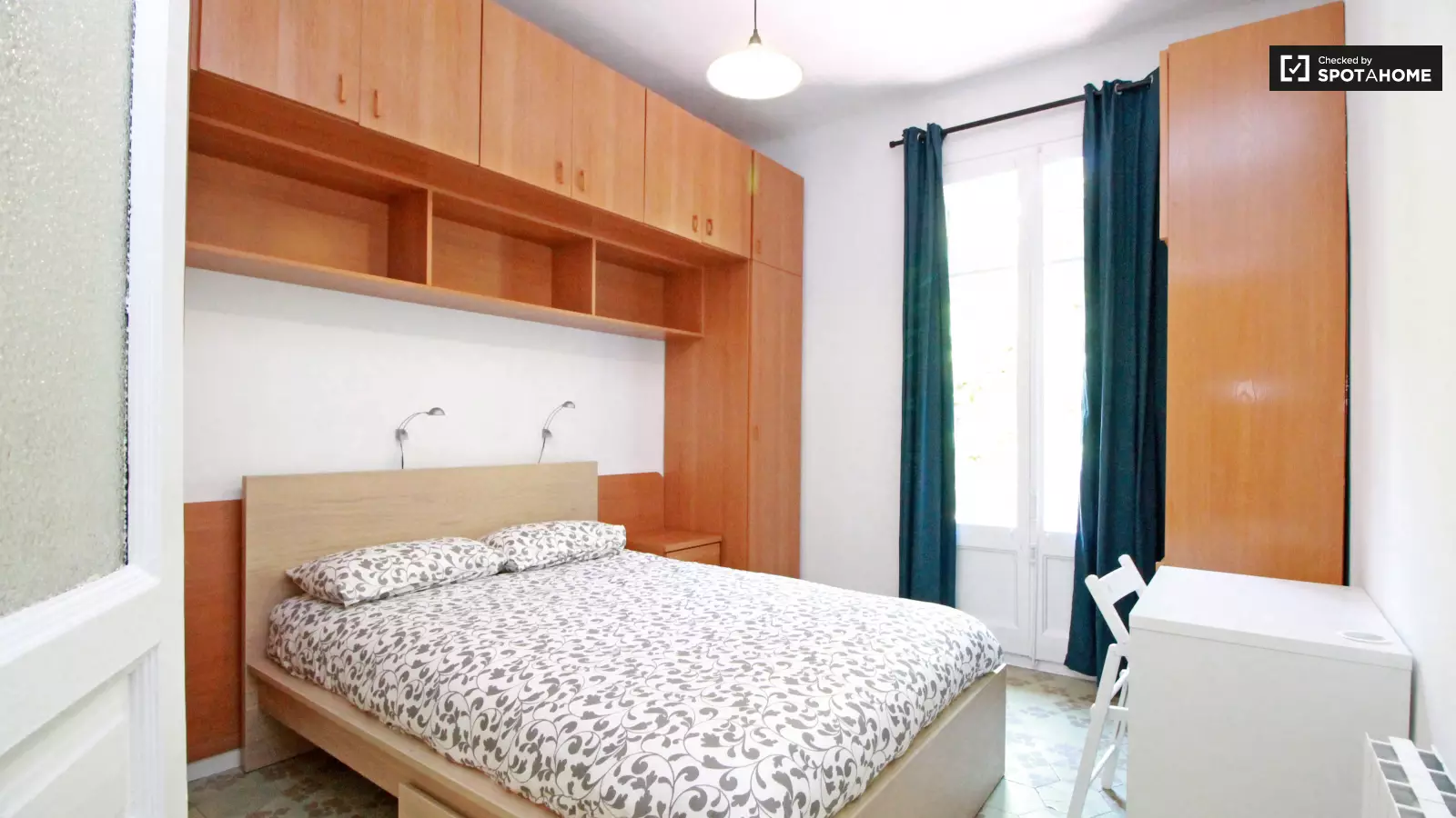 Habitación amueblada en piso compartido en Eixample · 3