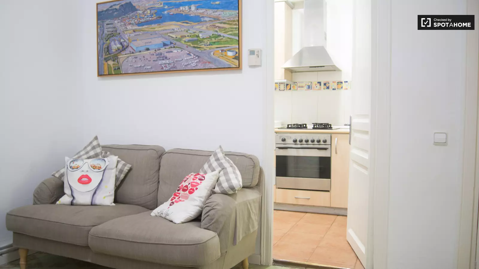 Habitación amueblada en piso compartido en Eixample · 4