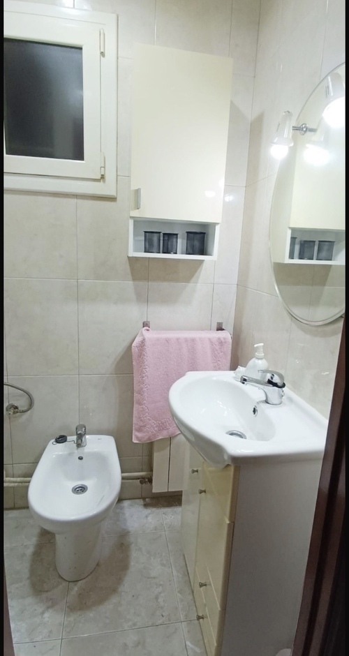 Room in a 2-person shared flat in Nou Barris · 4