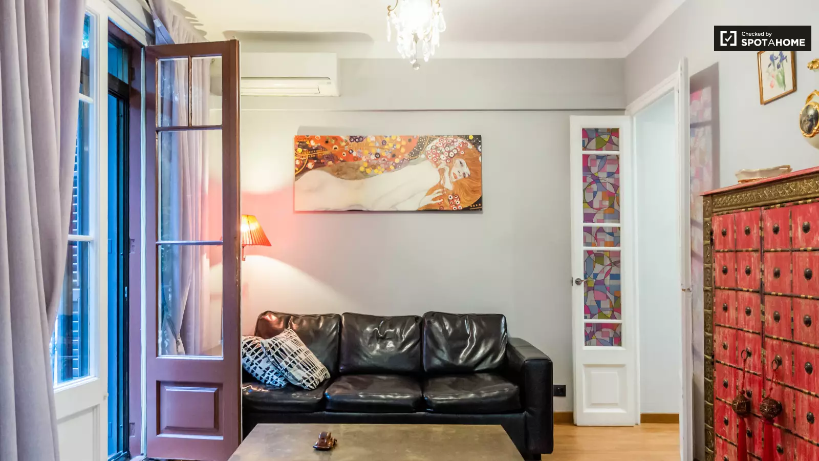 Furnished 2-bedroom flat in Eixample, 71 m² · 4