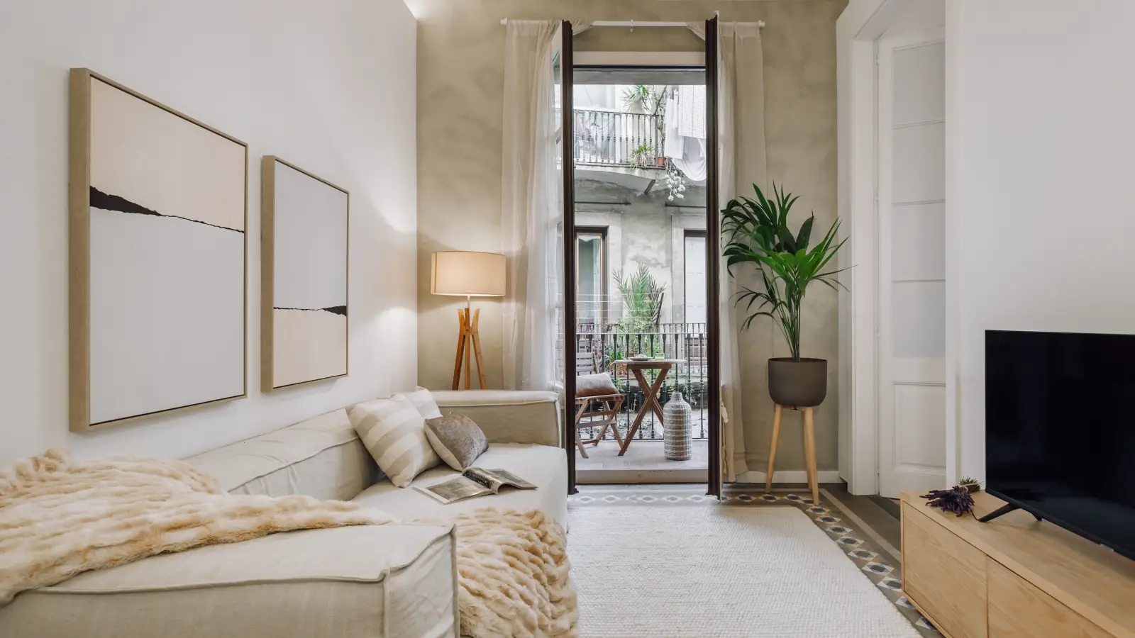 Furnished 1-bedroom flat in Eixample, 120 m² · 2