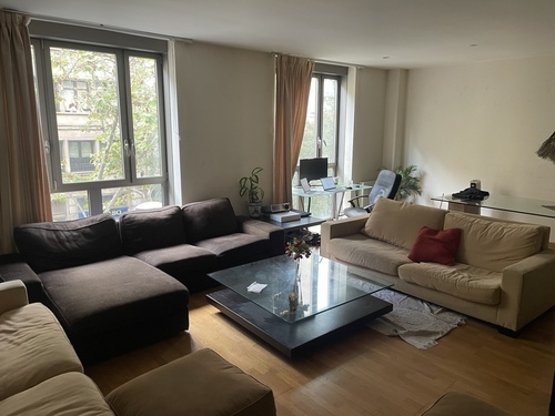 Room · Eixample