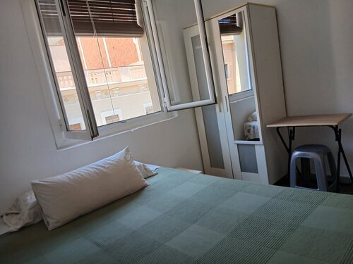 Room in a 3-person shared flat in Sants-Montjuïc · 3