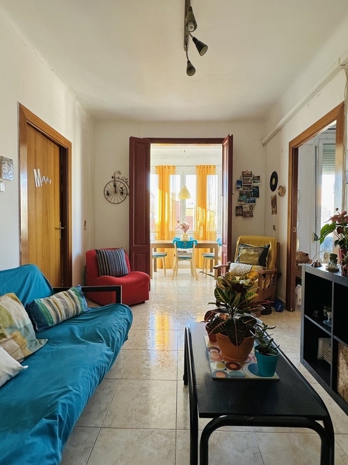 Room in a 4-person shared flat in Eixample · 3