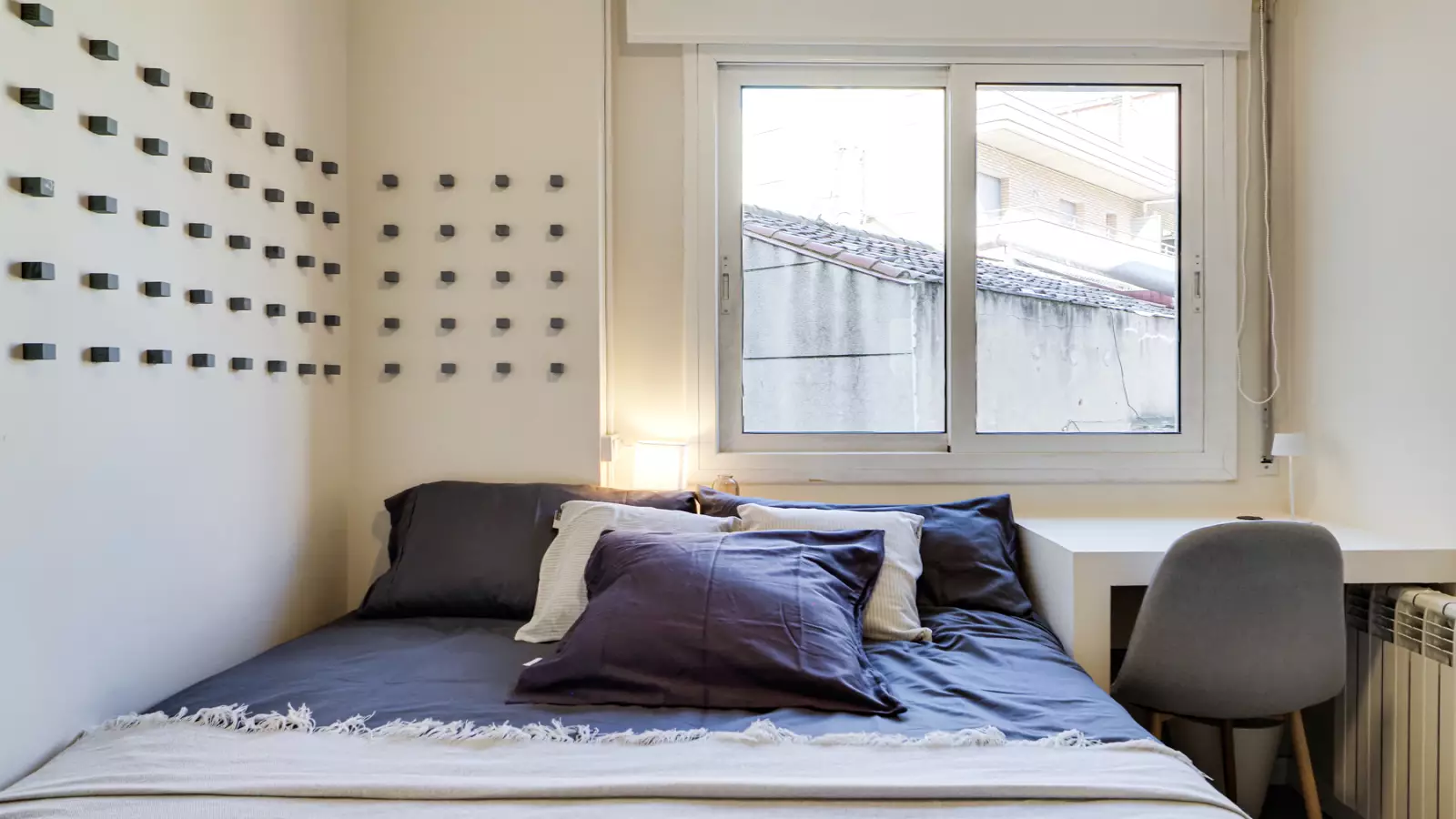Furnished room in a shared flat in Sants-Montjuïc · 2