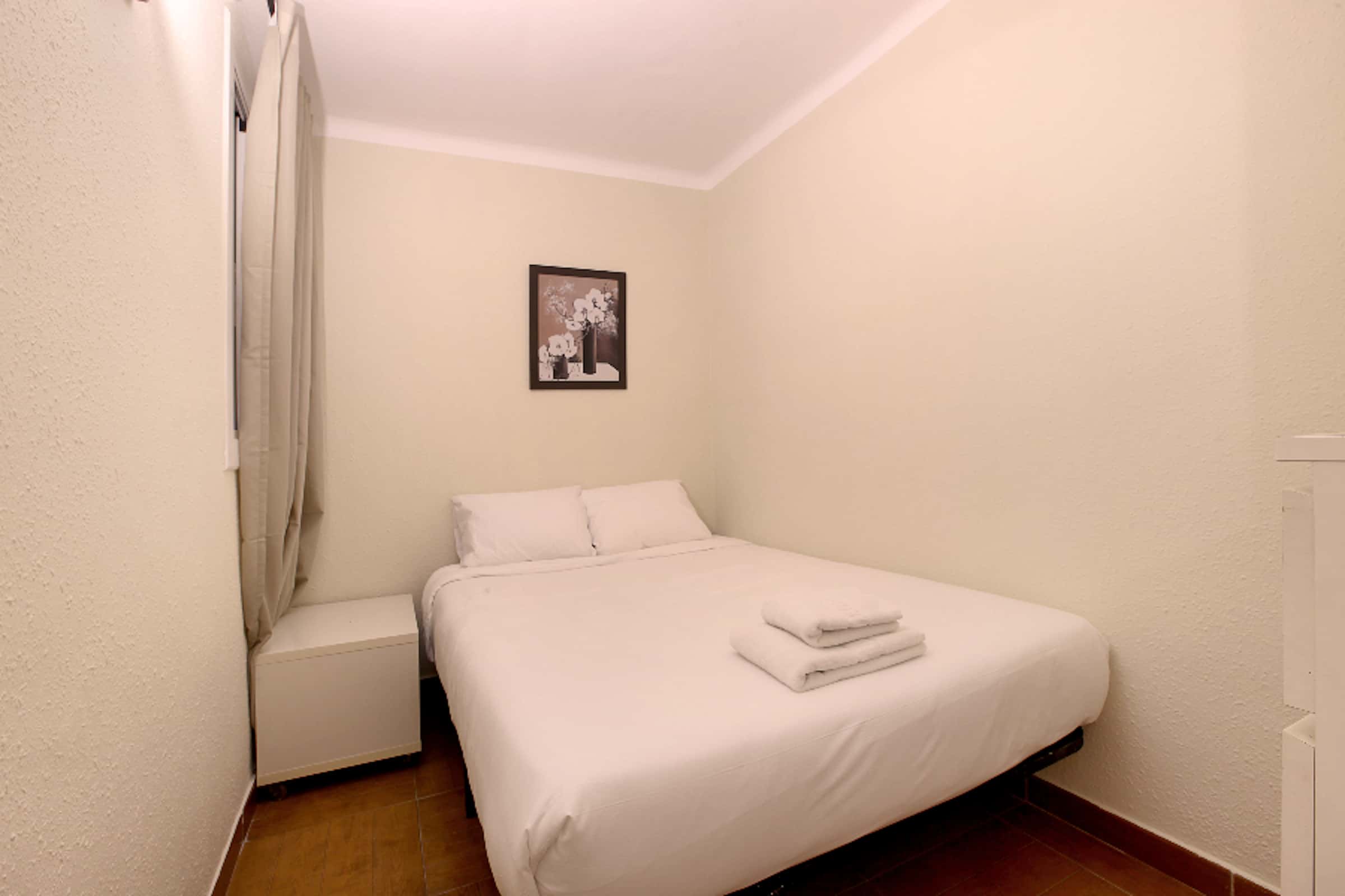 Piso de 2 dormitorios amueblado en Sant Martí, 65 m² · 3
