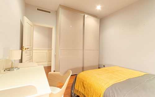 Habitación en piso compartido en Sarrià–Sant Gervasi · 3