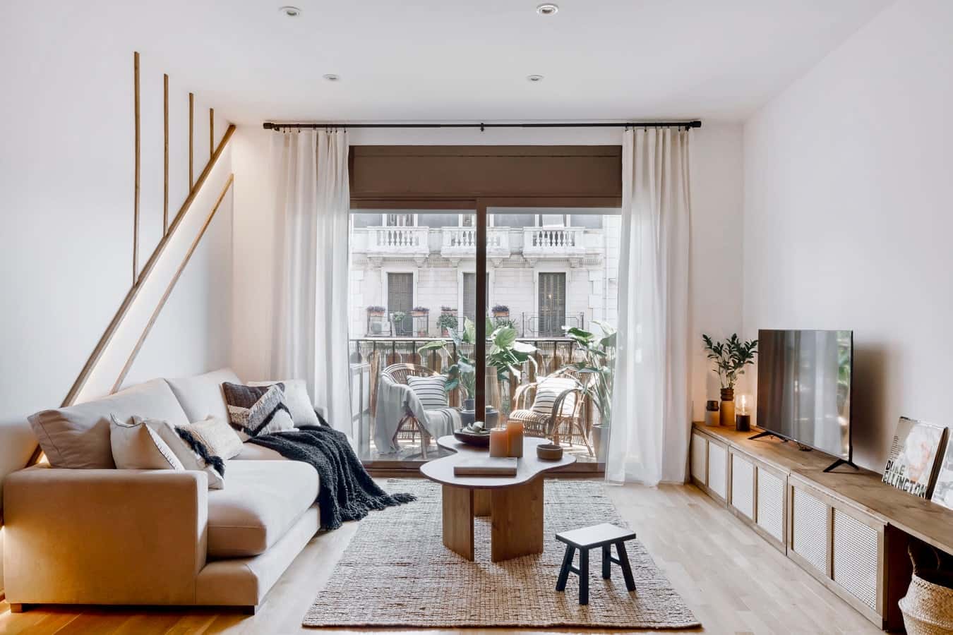 Furnished 3-bedroom flat in Eixample, 100 m² · 2