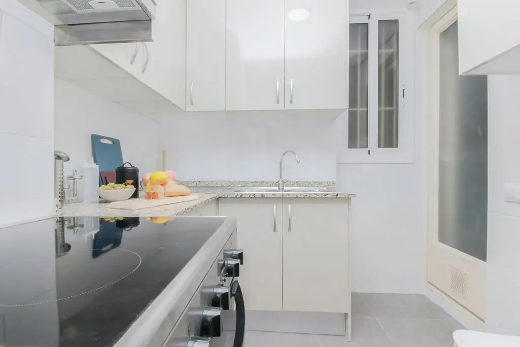 Habitación amueblada en piso compartido en Sarrià–Sant Gervasi