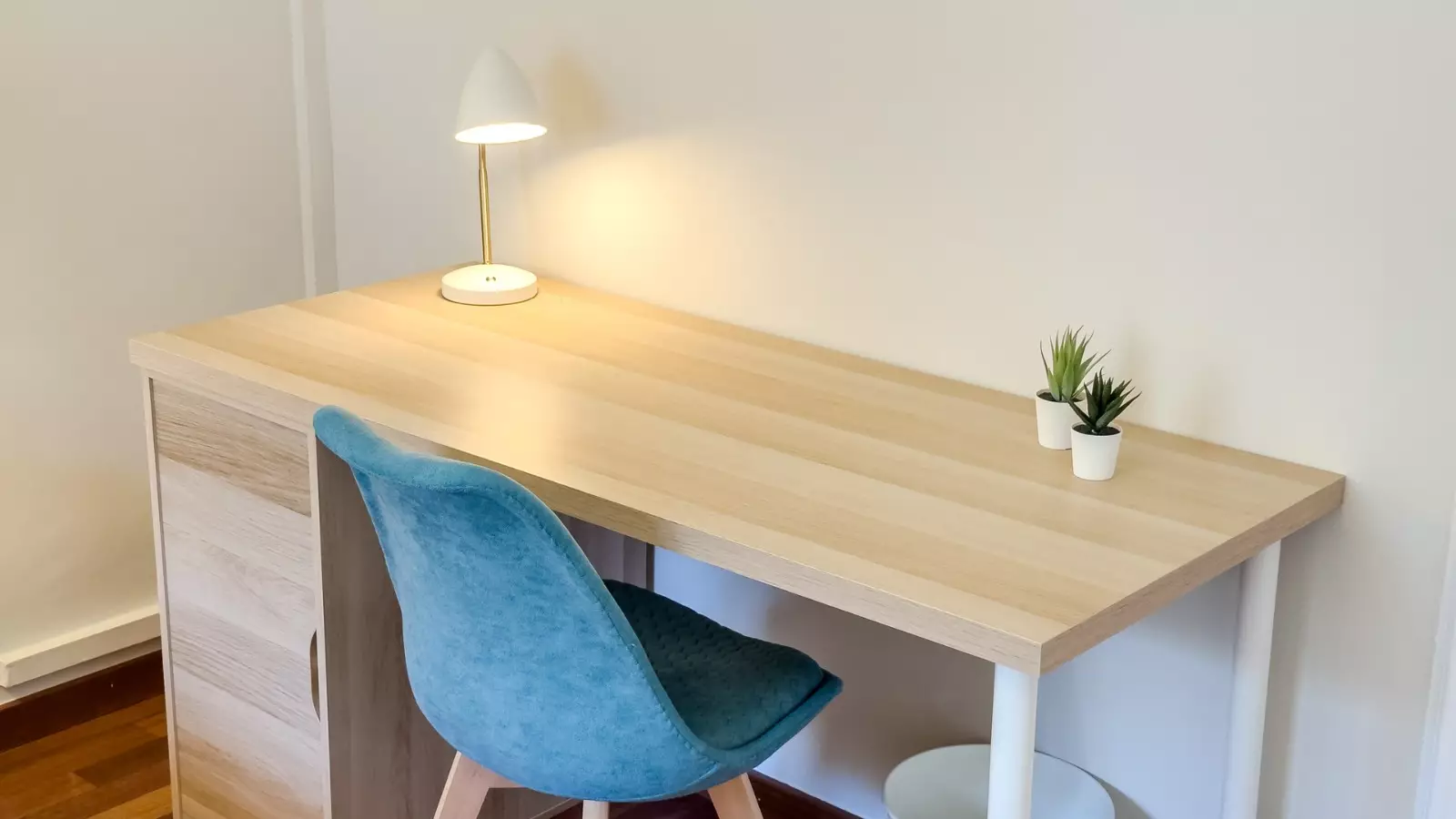 Furnished room in a shared flat in Gràcia · 3